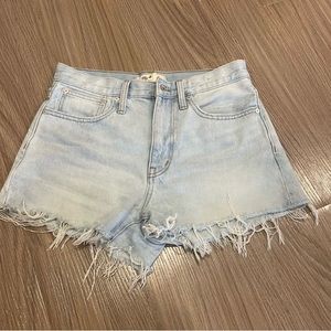 Madewell Relaxed Denim Shorts size 25. Excellent, like new condition.